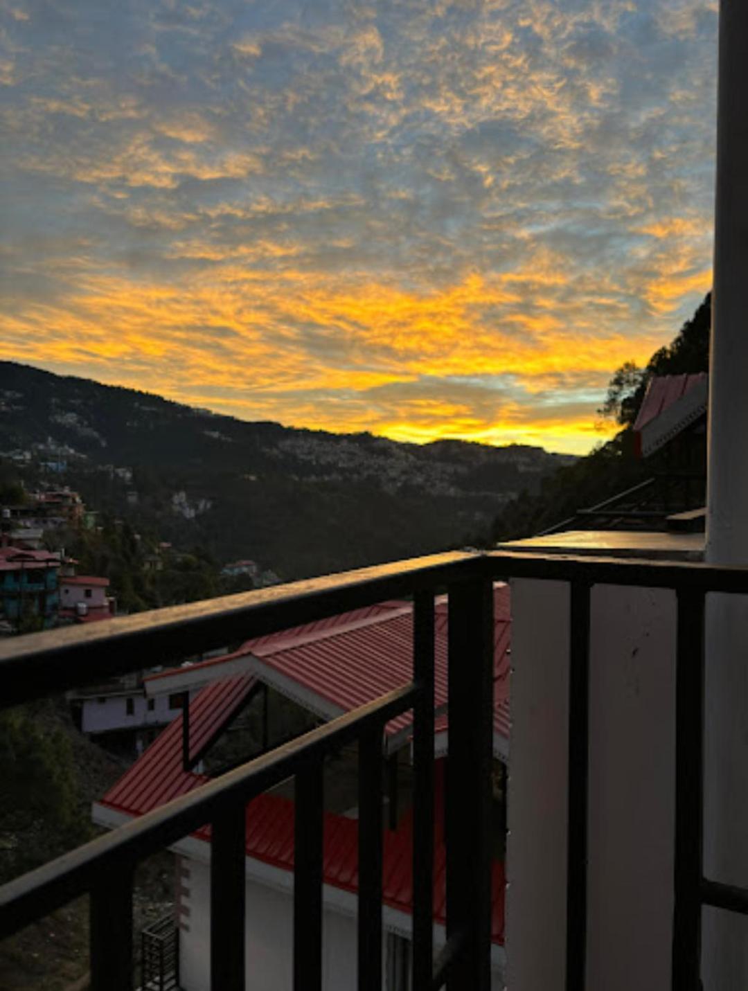 The Moonlight Stay - Shimla Exterior foto